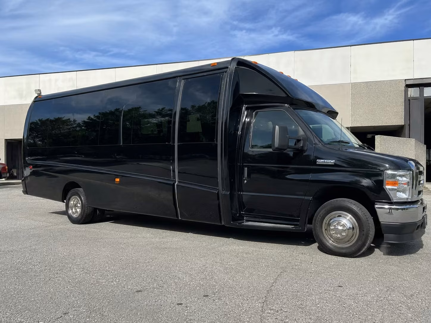 15 passenger minibus